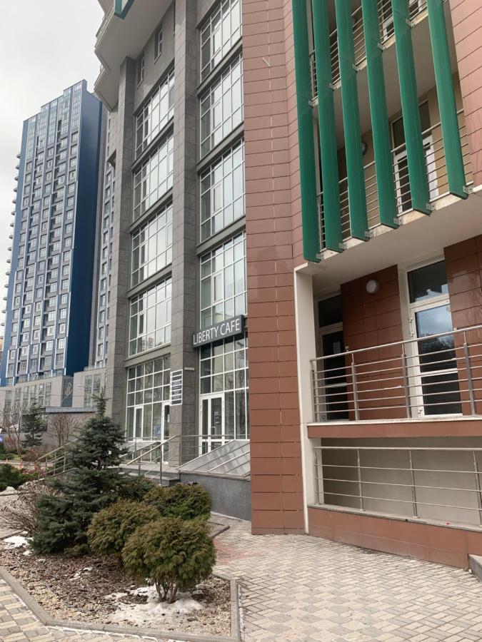 Comfortable Apartments French Quarter Акумулятори Світло Інтернет Завжди Киев Екстериор снимка