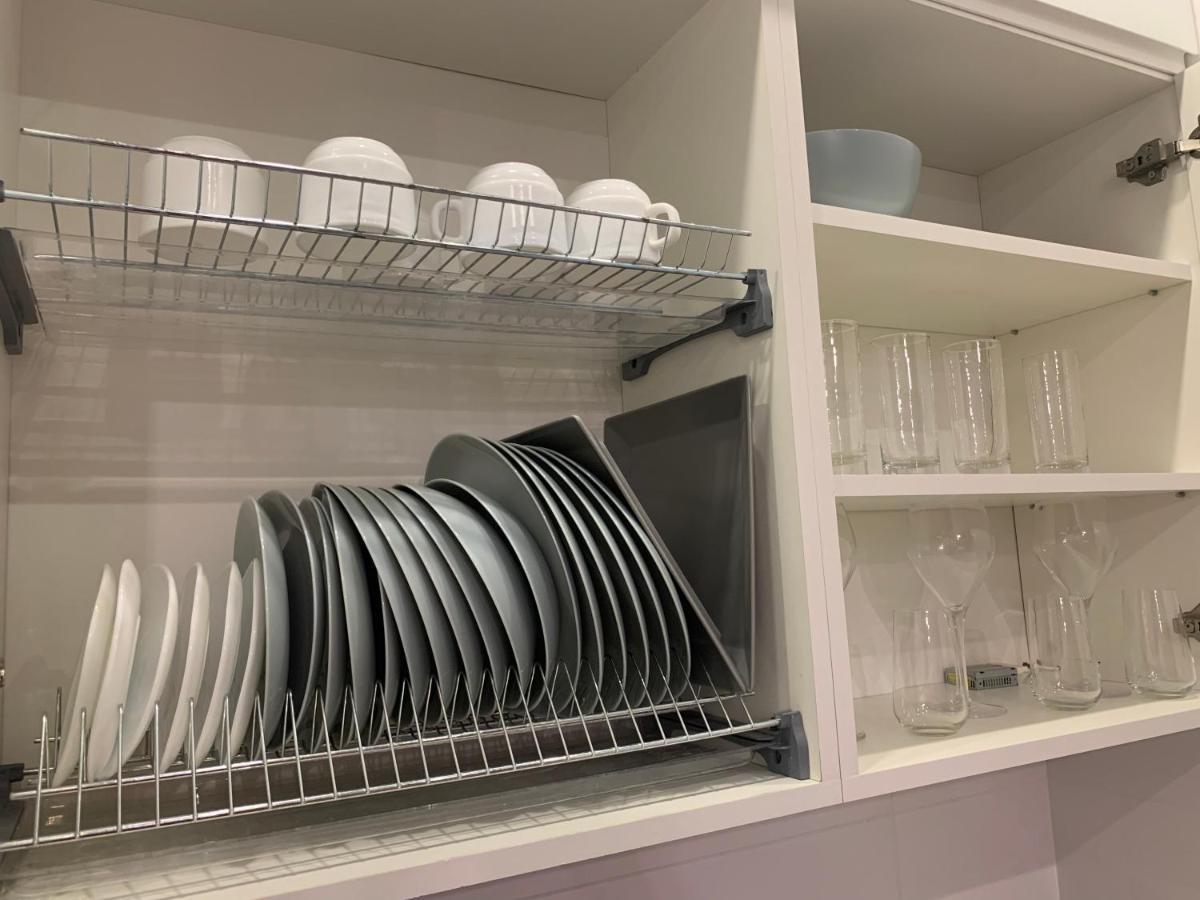 Comfortable Apartments French Quarter Акумулятори Світло Інтернет Завжди Киев Екстериор снимка