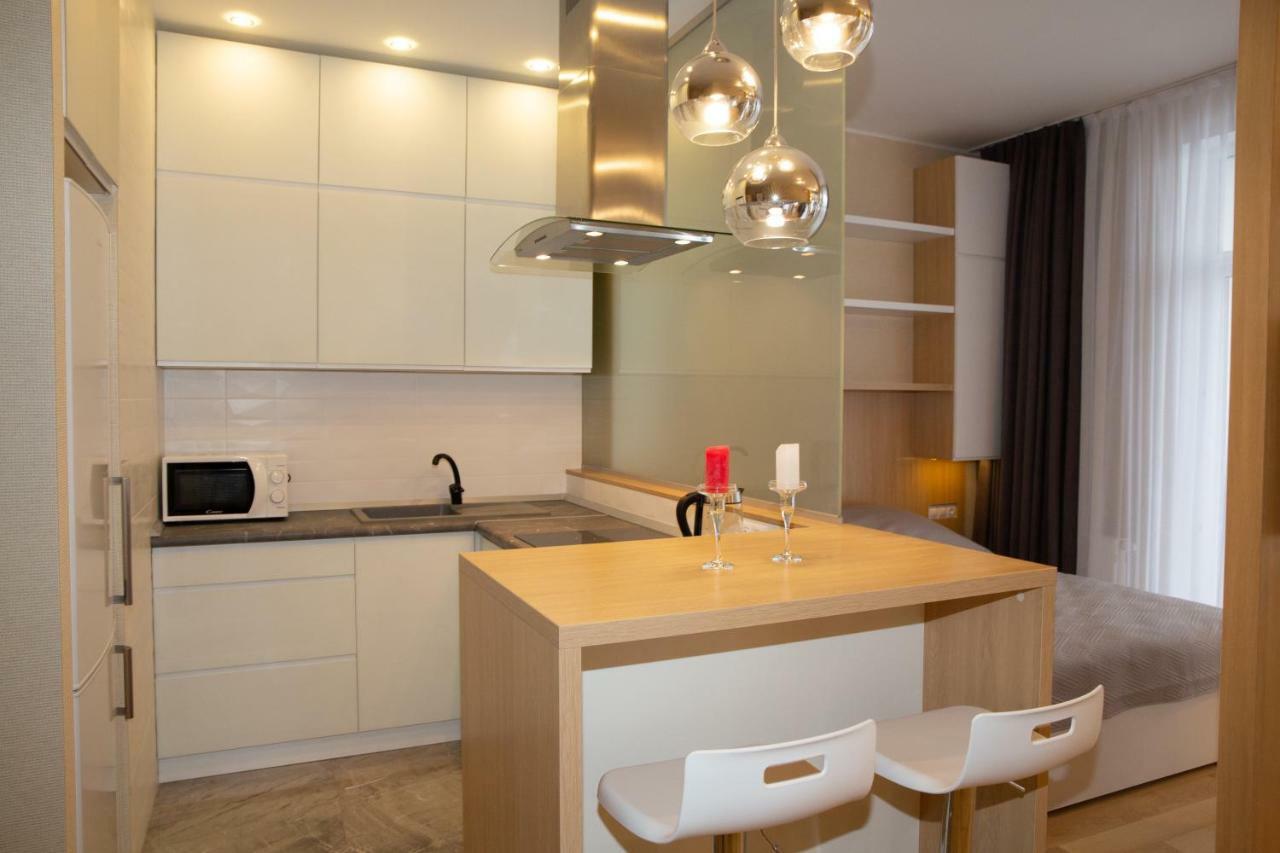 Comfortable Apartments French Quarter Акумулятори Світло Інтернет Завжди Киев Екстериор снимка